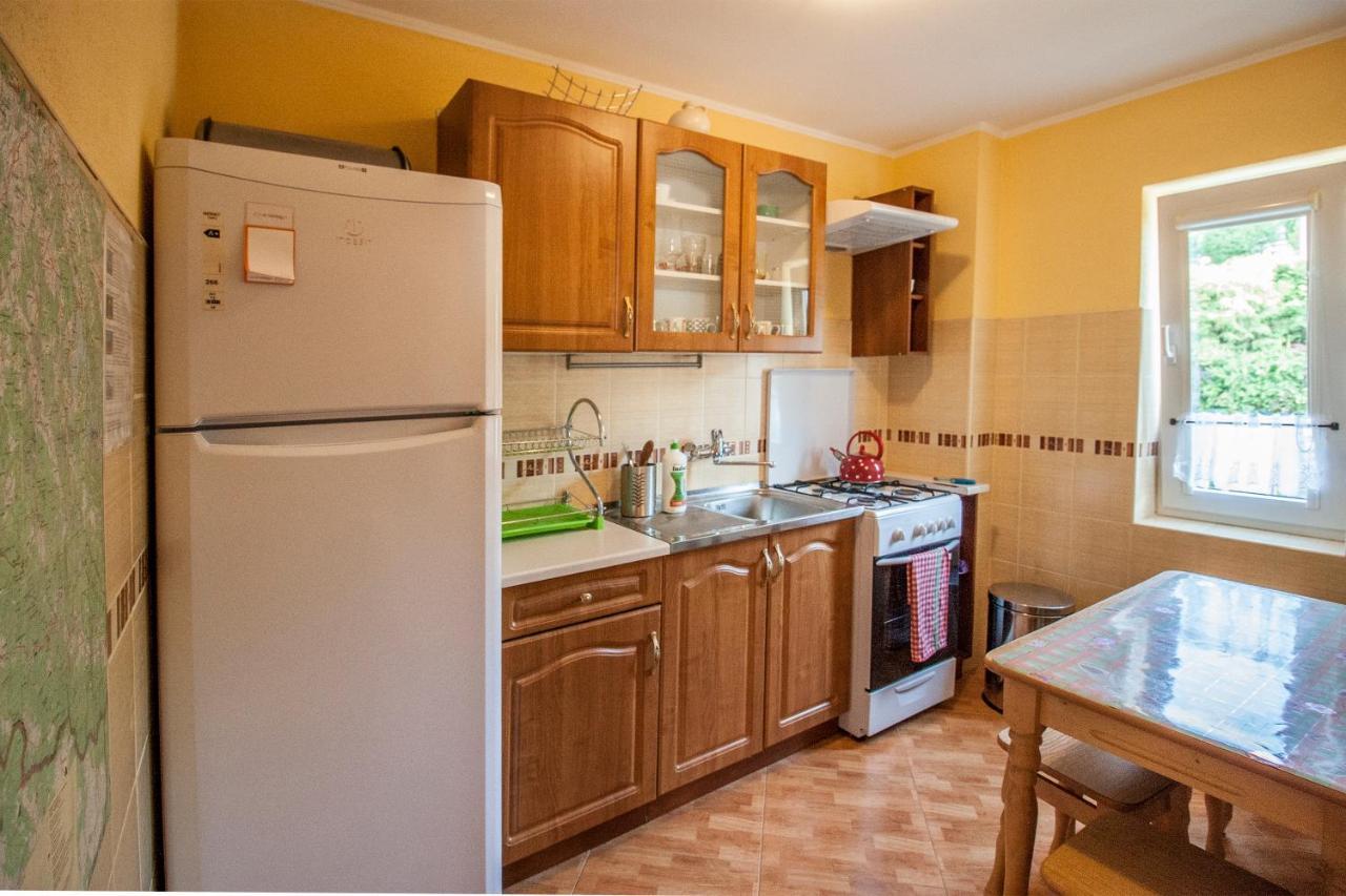 Bieszczadzkie Wzgorze Apartment Myczkow ภายนอก รูปภาพ