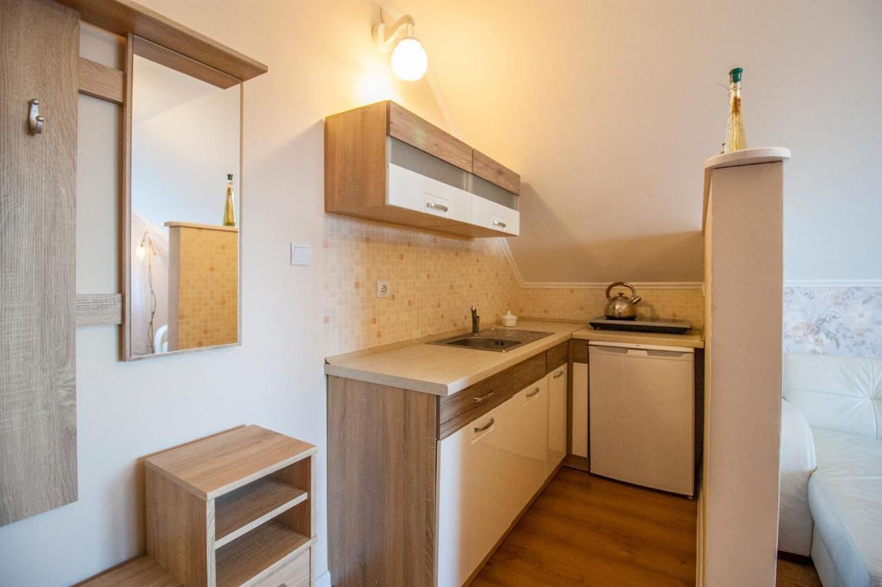 Bieszczadzkie Wzgorze Apartment Myczkow ภายนอก รูปภาพ